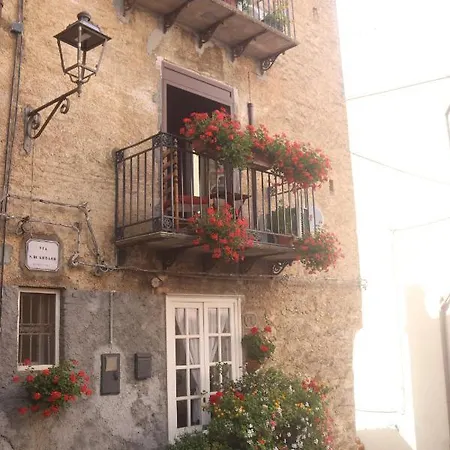 Marianna 3* Isnello