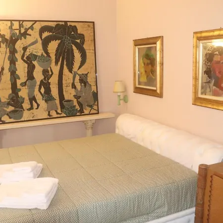 Marianna Guest house *