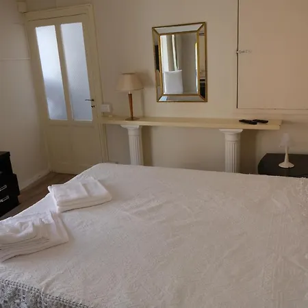 Marianna Guest house *